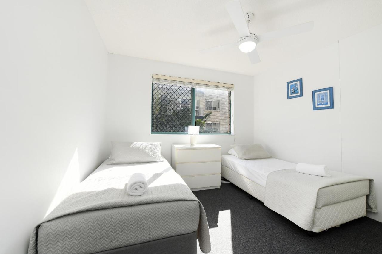 Lindomare Apartments Калаундра Экстерьер фото