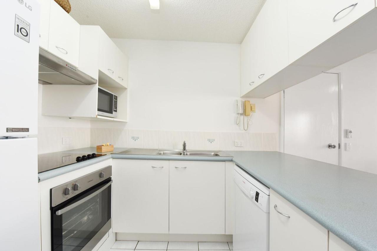 Lindomare Apartments Калаундра Экстерьер фото